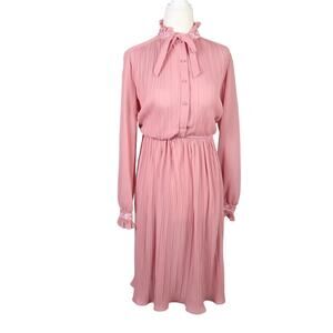 Vintage 70s New Discoveries pink plisse knee length party dress S